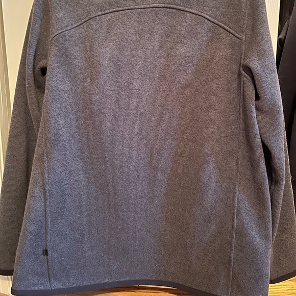 Lululemon it’s Fleecing Cold Jacket 10 - Picture 4 of 5